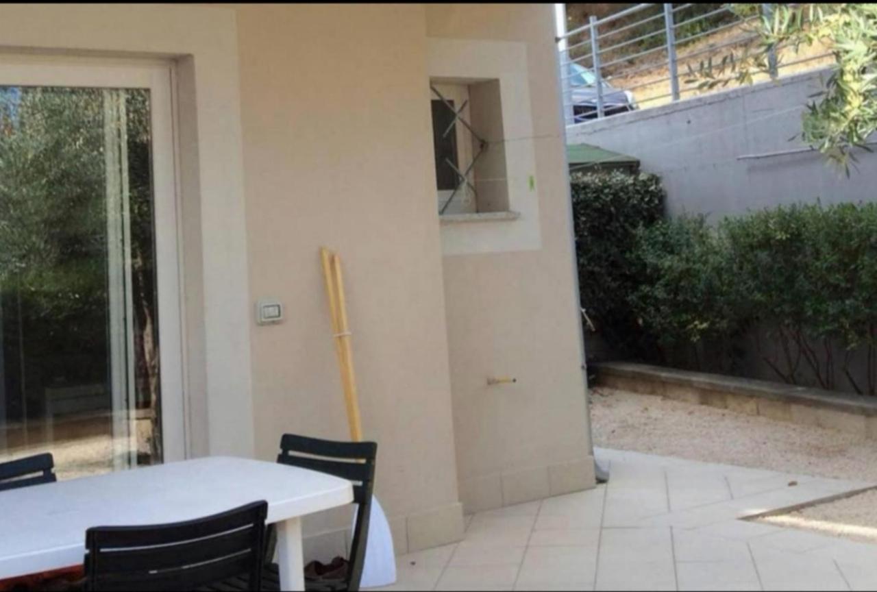 Villetta Federico Climatizzata Con Giardino Privato Viddalba Ngoại thất bức ảnh